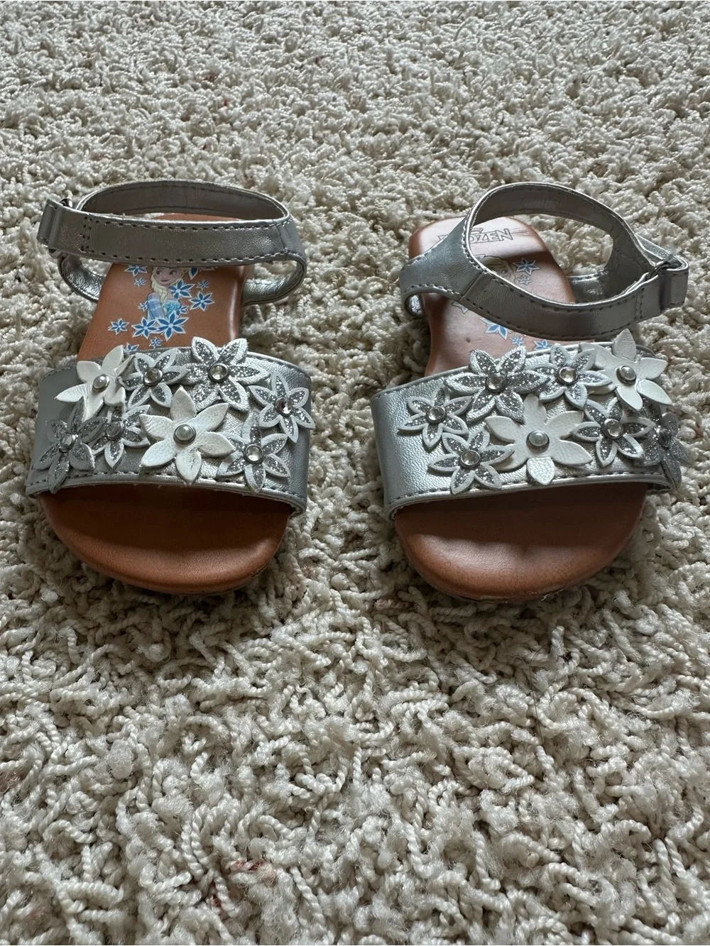 Disney Silver Floral Sandals with White Accents - Frozen